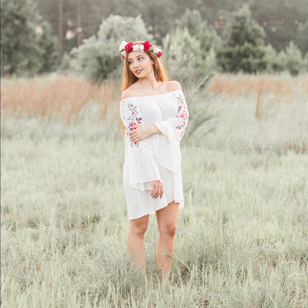 UMGEE Embroidered off-the-shoulder dress
